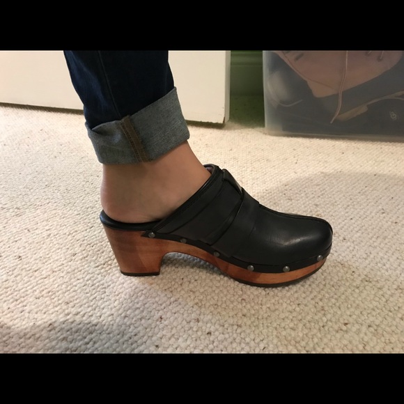 Ariat Black Leather Mule Clogs - Picture 5 of 5